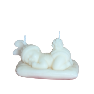 Candela bimbo su cuscino